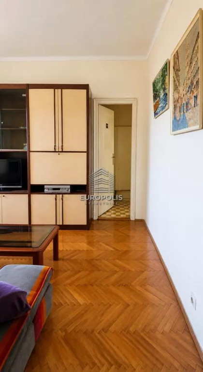 Klinički Centar | 4zida.rs