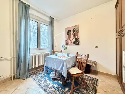 Vase Čarapića | 4zida.rs