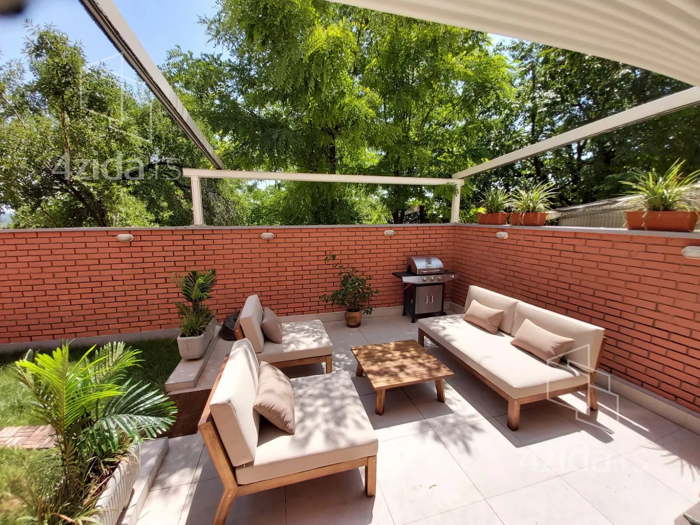 Petosoban stan | 4zida