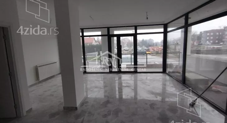 Poslovni prostor | 4zida