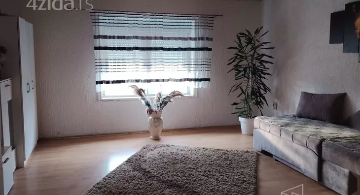 4-etažna kuća | 4zida