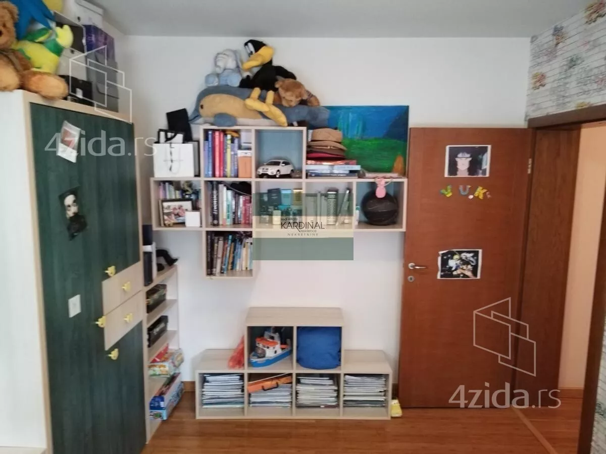Četvorosoban stan | 4zida