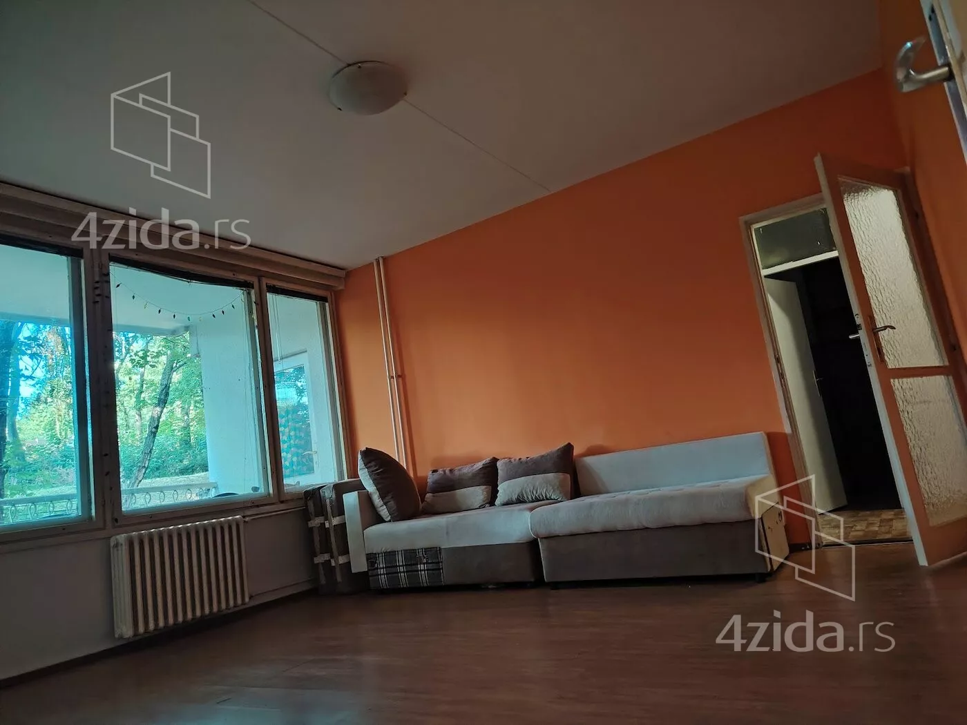 Troiposoban stan | 4zida