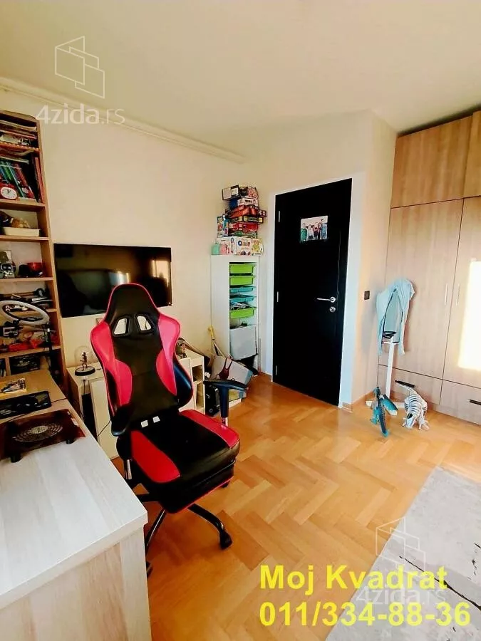 Petosoban stan | 4zida
