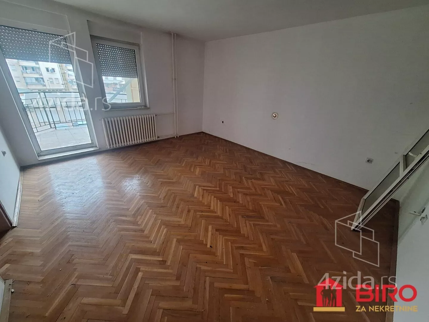 Četvoroiposoban stan | 4zida