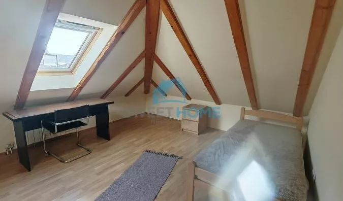 Četvoroiposoban stan | 4zida