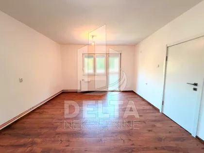 Vojna Bolnica | 4zida.rs