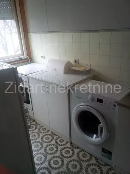 Gramšijeva | 4zida.rs