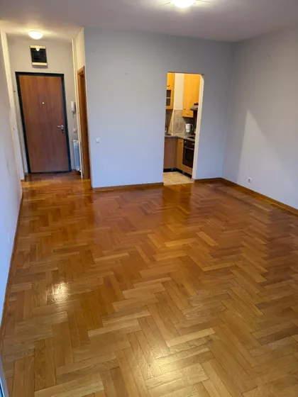 Vukov Spomenik | 4zida.rs