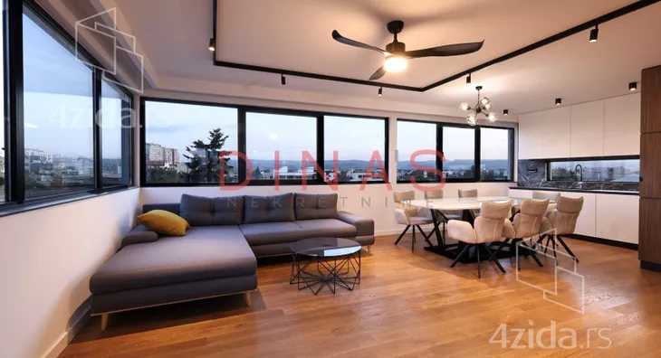 Petosoban stan | 4zida