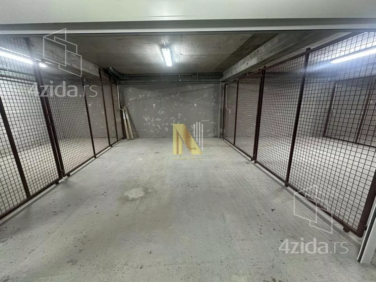 Garaža | 4zida