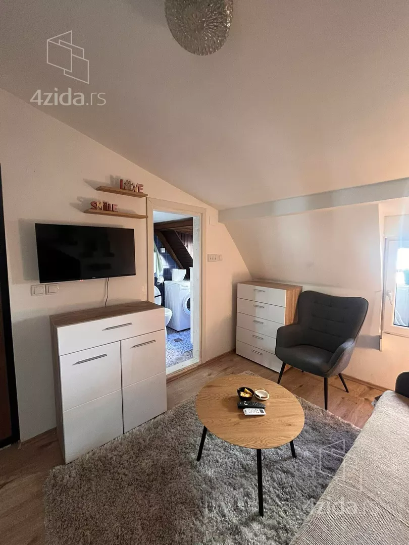 Jednosoban stan | 4zida