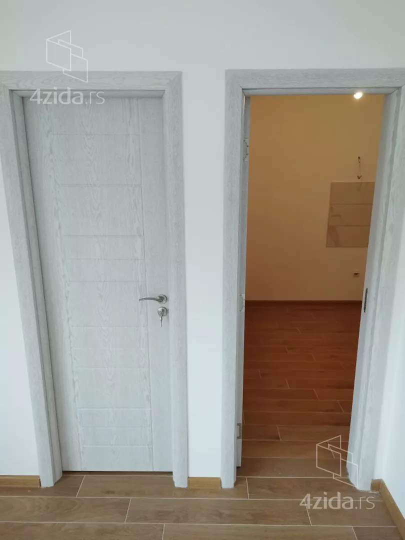 Sedmosoban stan | 4zida