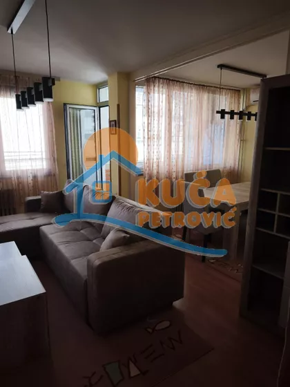 Cara Uroša | 4zida.rs