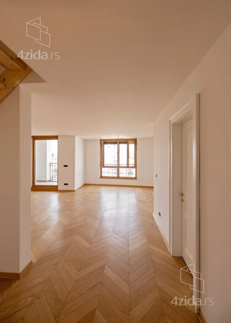 Petosoban stan | 4zida