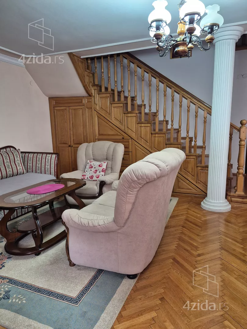 3-etažna kuća | 4zida