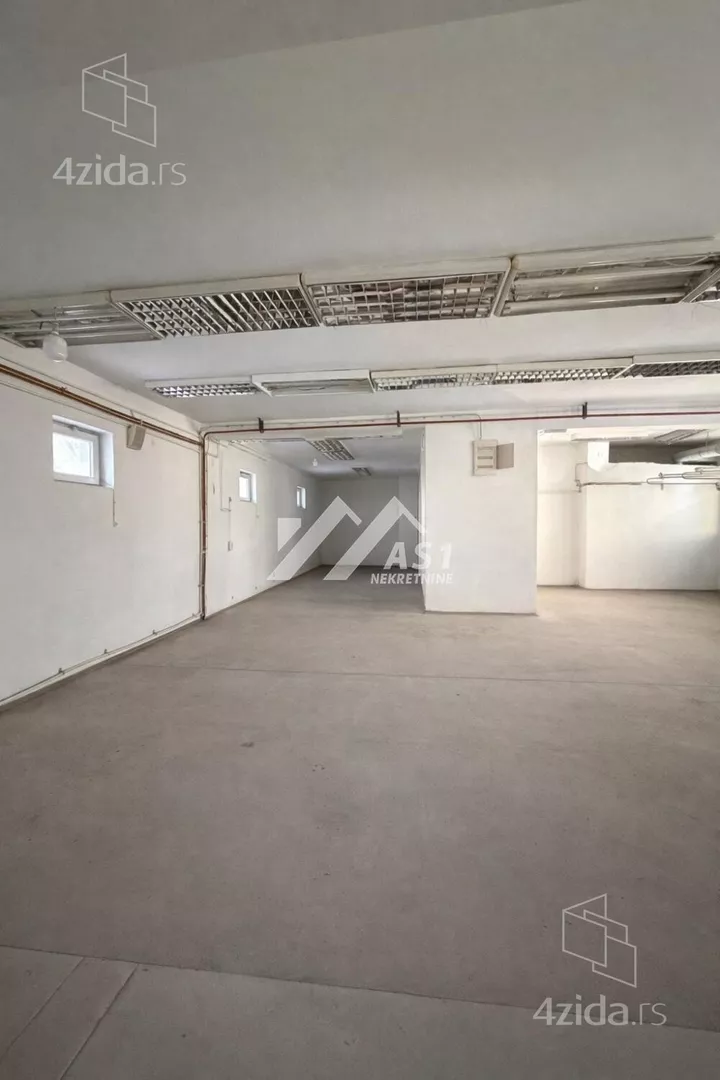 Poslovni prostor | 4zida