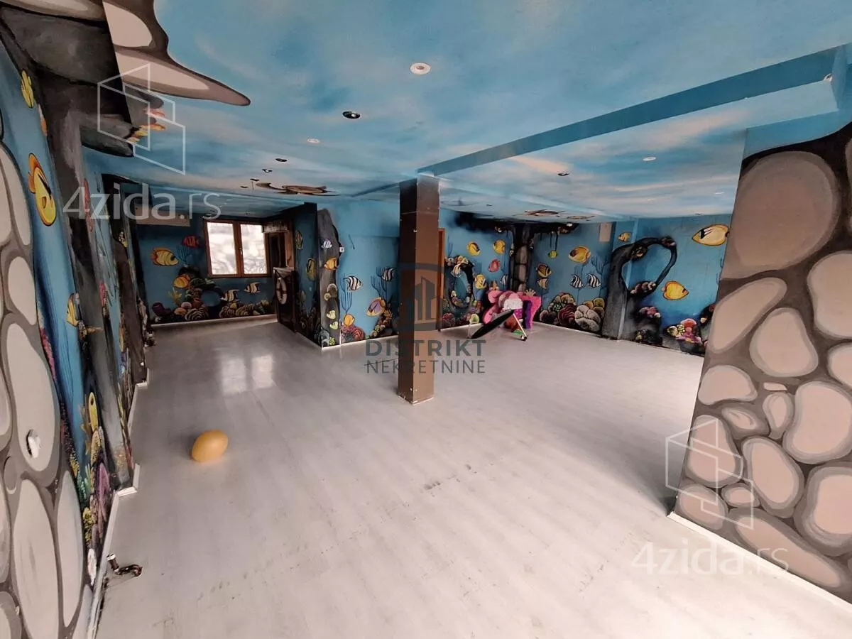 Poslovni prostor | 4zida