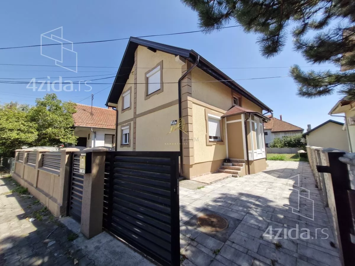 Kuća | 4zida
