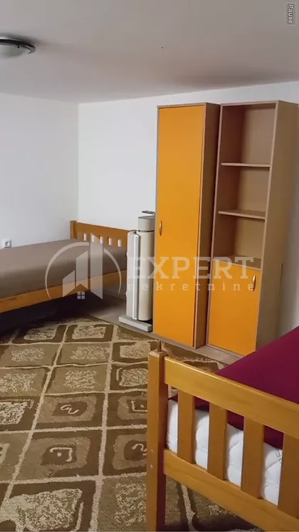 Pasi poljana | 4zida.rs