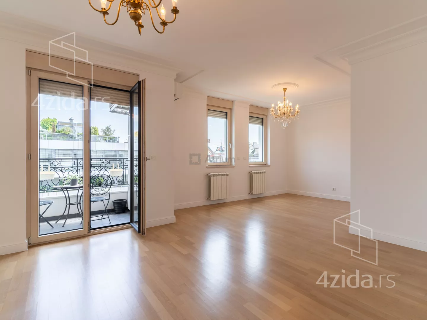 Šestosoban stan | 4zida