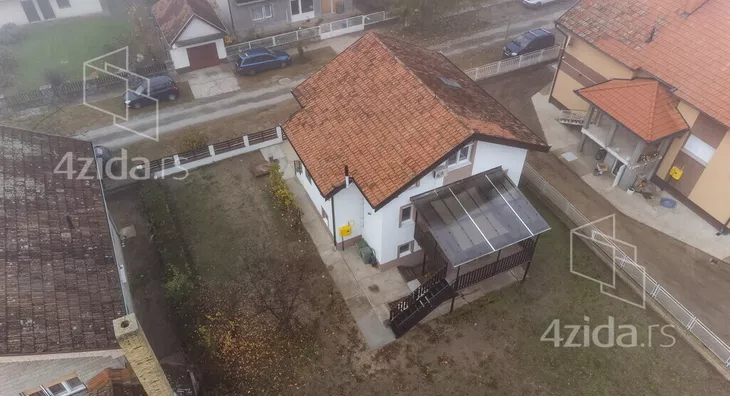 2-etažna kuća | 4zida