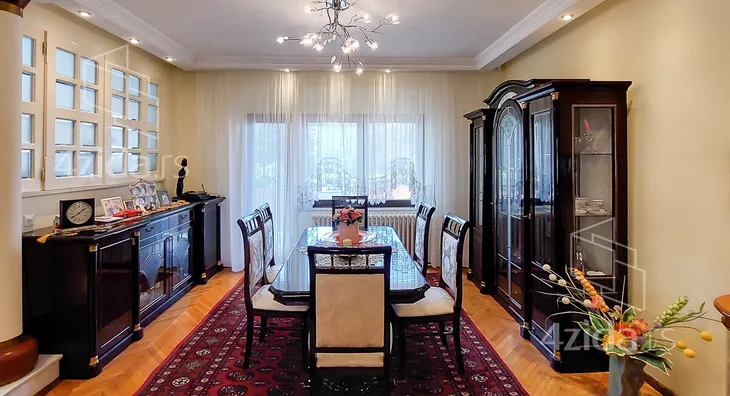 5-etažna kuća | 4zida