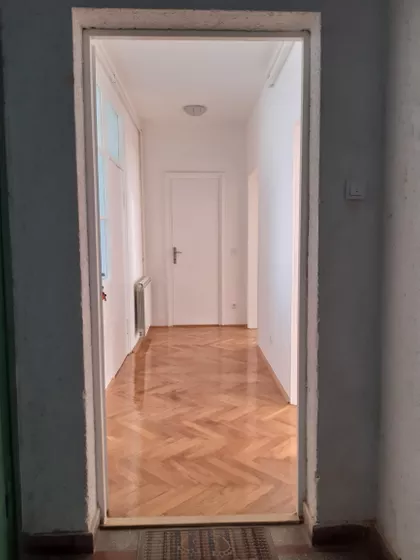 Skupština | 4zida.rs