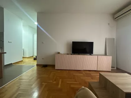 Petra Konjovića 14 | 4zida.rs