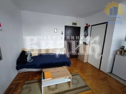 17. oktobra | 4zida.rs