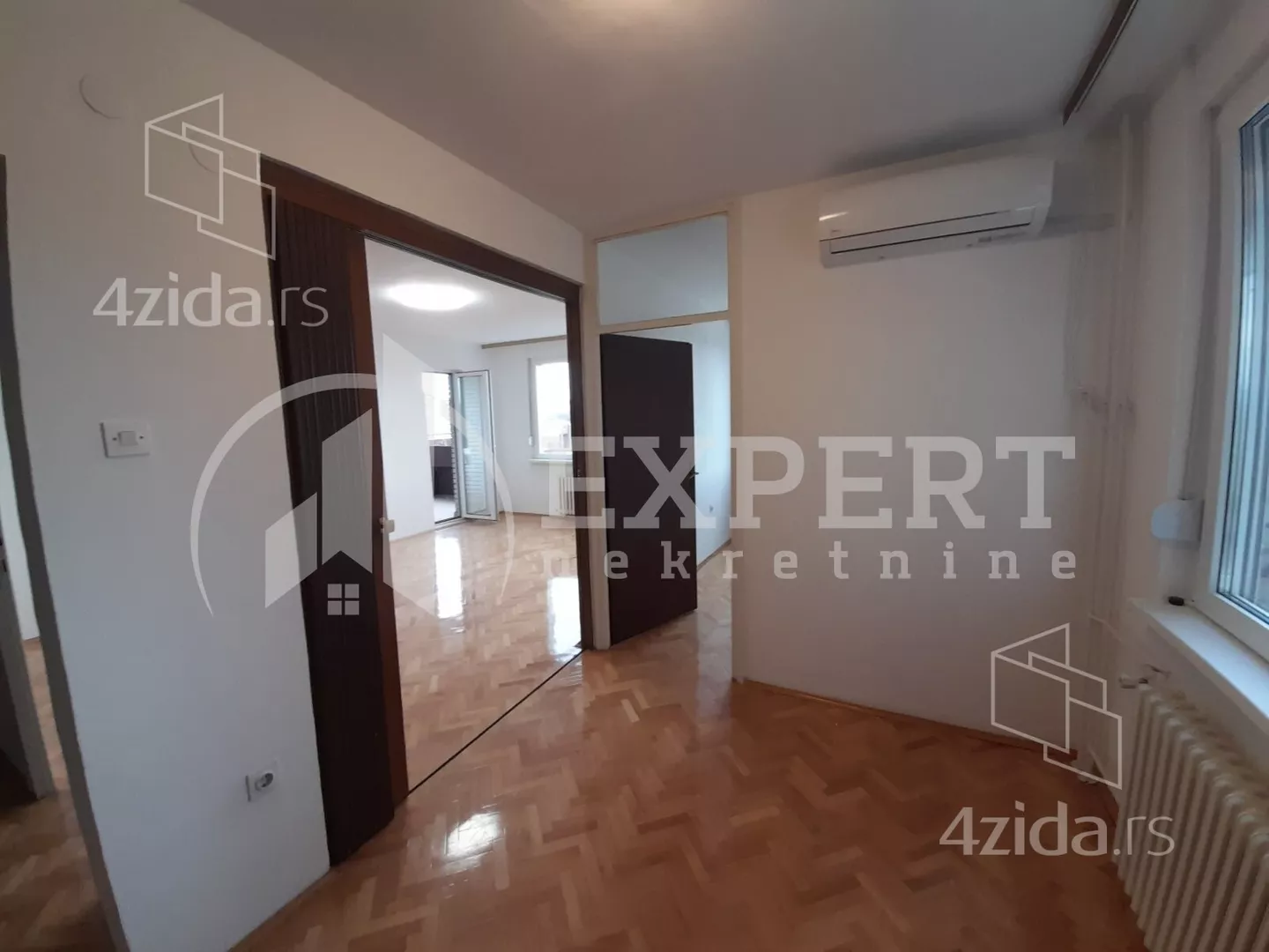 Lokal | 4zida