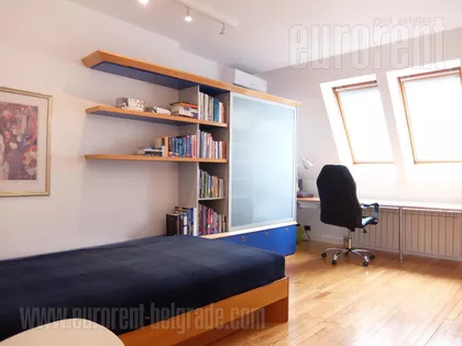 TRG REPUBLIKE | 4zida.rs