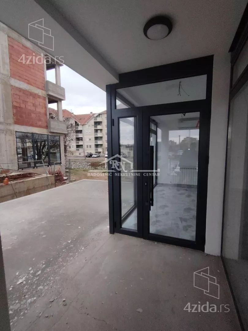 Poslovni prostor | 4zida