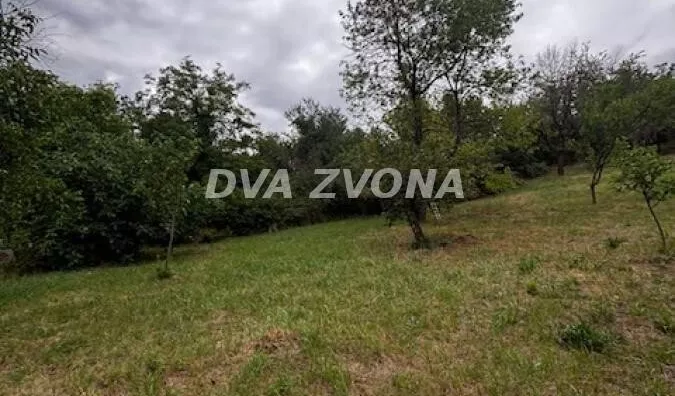 Plac | 4zida