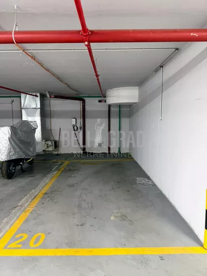 Cara Uroša | 4zida.rs