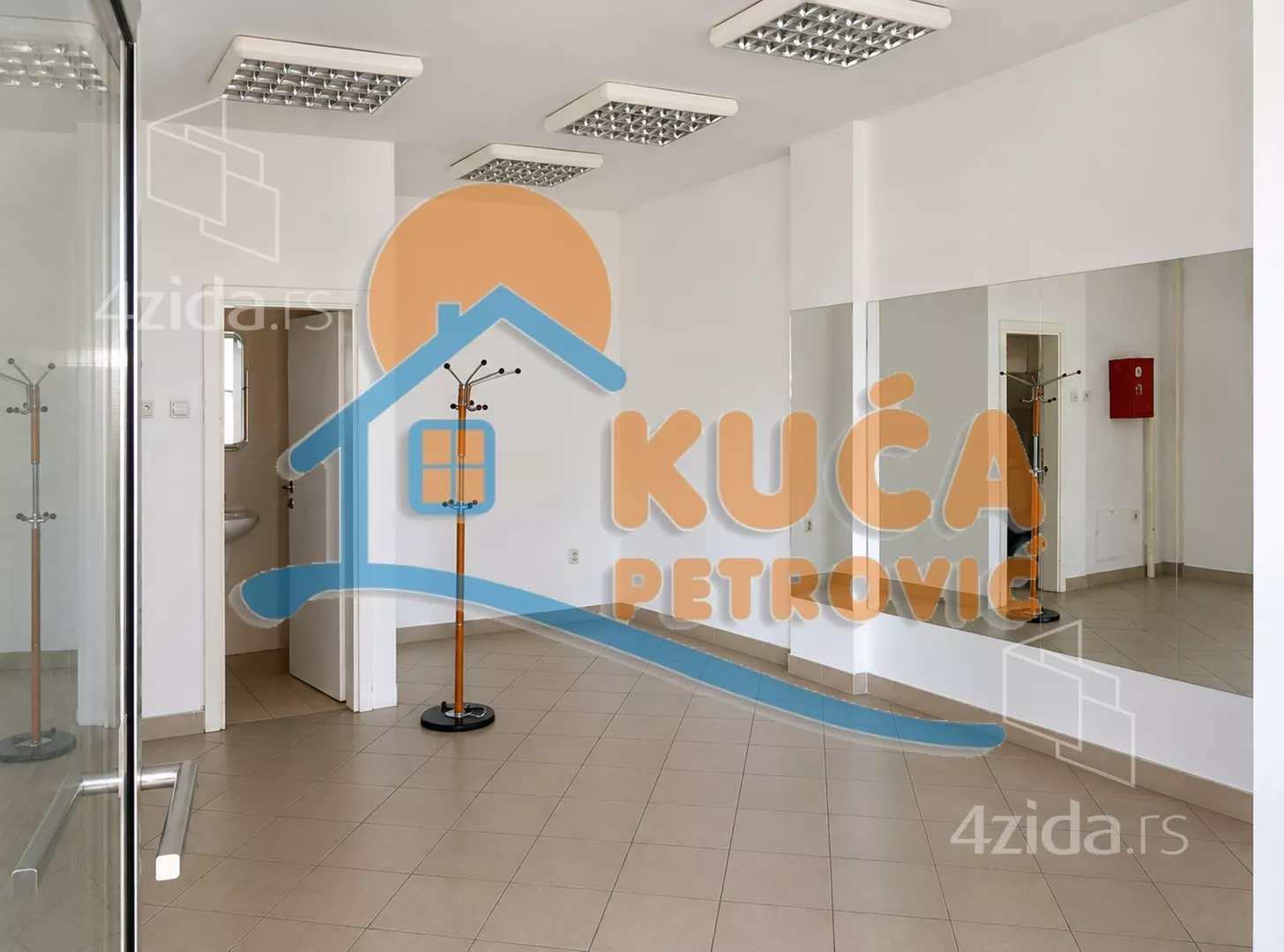 Lokal | 4zida