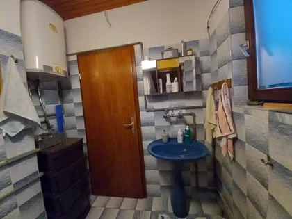 Praška 16A | 4zida.rs