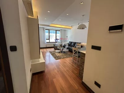 Trešnjinog cveta | 4zida.rs