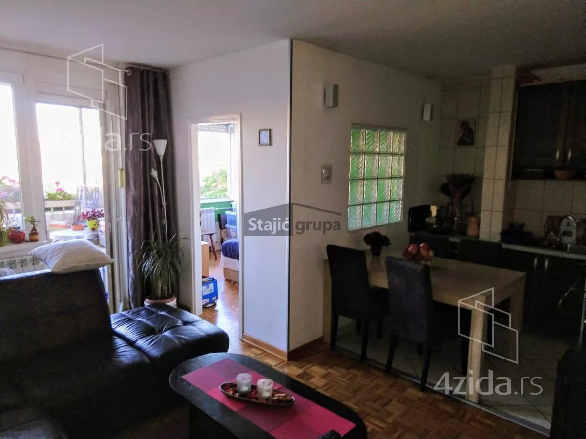 Troiposoban stan | 4zida