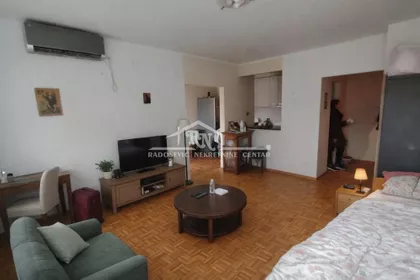 16. oktobra | 4zida.rs