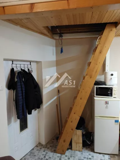 Žitni trg | 4zida.rs