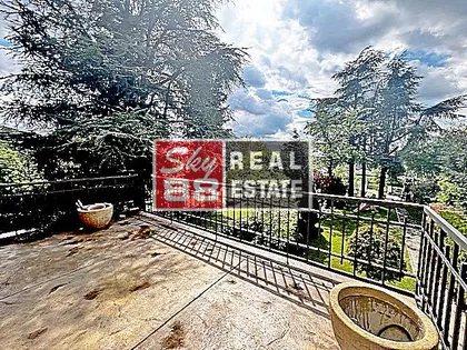 Julino Brdo | 4zida.rs