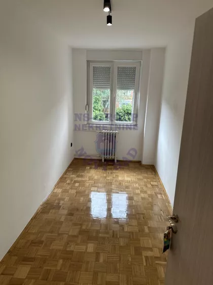 Radomira Raše Radujkova | 4zida.rs