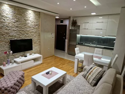 Branka Bajića | 4zida.rs