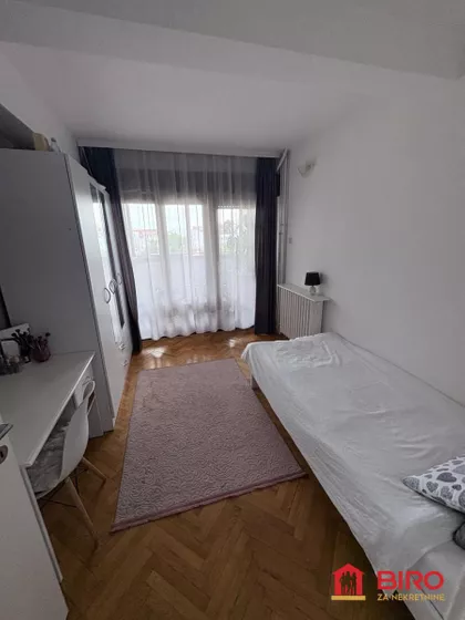 Pavla Papa | 4zida.rs