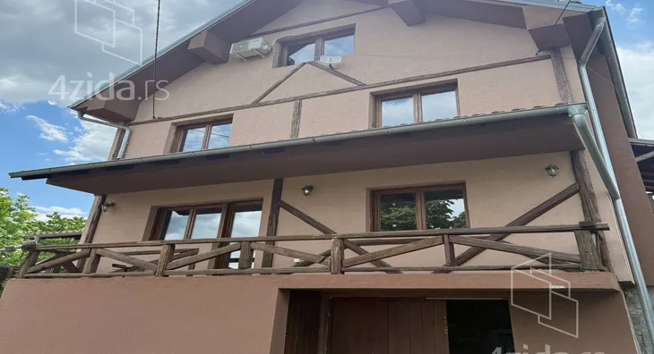 4-etažna kuća | 4zida