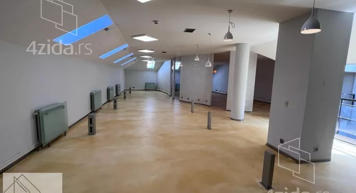 Poslovni prostor | 4zida