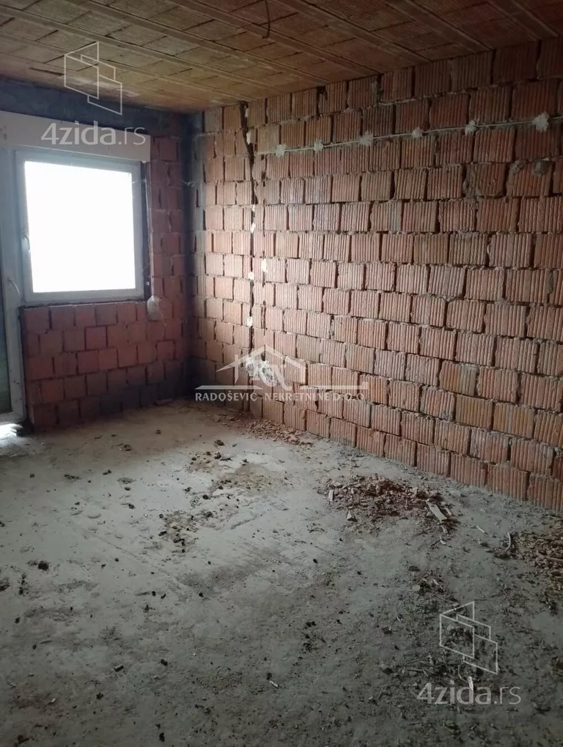 3-etažna kuća | 4zida