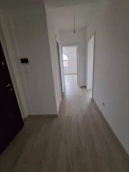 Sremska Kamenica | 4zida.rs