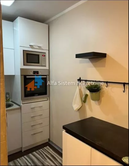 Autokomanda | 4zida.rs